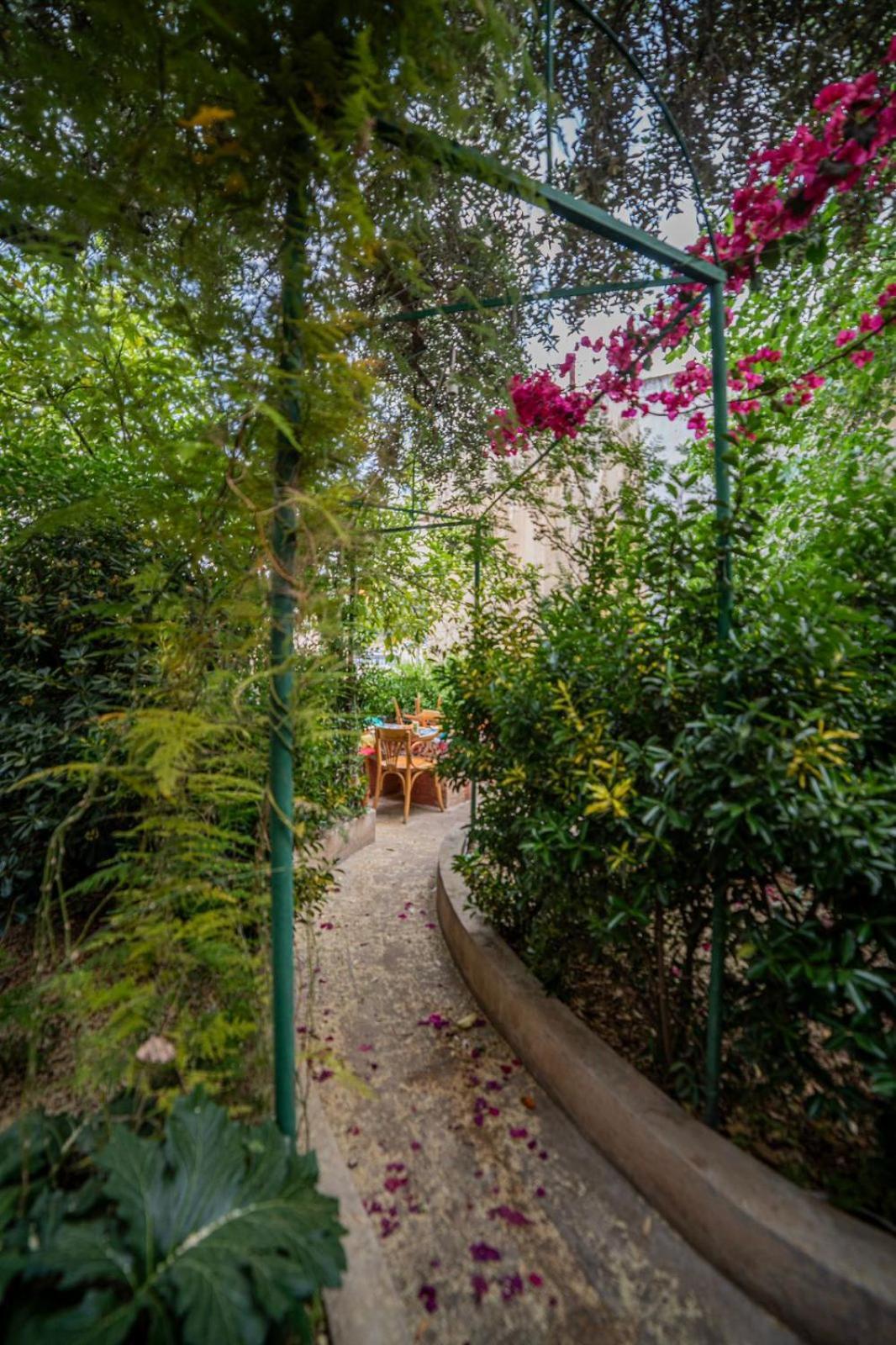 עמאן Central House With Beautiful Garden מראה חיצוני תמונה